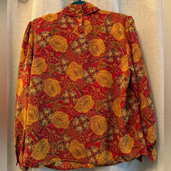 Laura & Jayne Petite Collection Size 12 high neck floral blouse.Reds and Golden - Picture 3 of 8